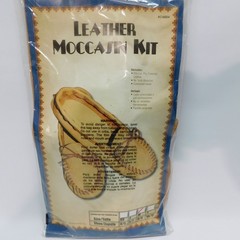 Adult LEATHER MOCCASIN KIT C4604 – SIZE 8/9 Lace Toe Golden Tan Leathercraft Set