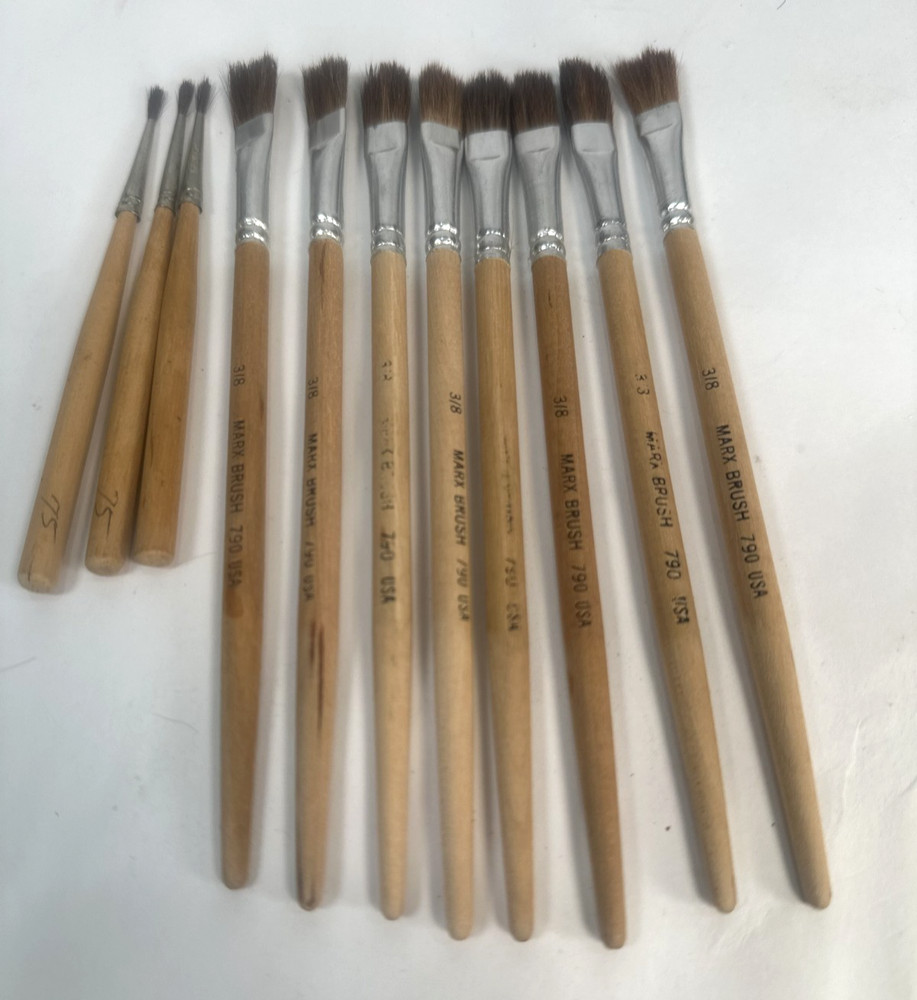 Vintage MARX Brush- 11 brush set – Flat & Short Series Detail Brushes