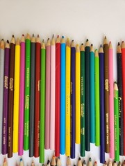 lot of 142 CRAYOLA Colored Pencil Lot