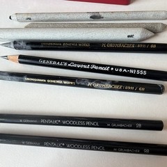 General’s Layout Pencil No. 555 Drawing Pencil Lot Black/Gray w/ Case