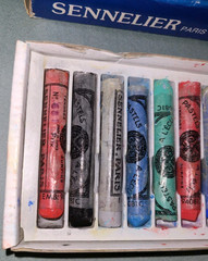 Vtg Sennelier Pastels Tendres Surfins “A L’Ecu” extra soft 25 asst colors 132171
