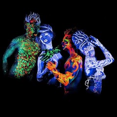 UV Face Paint Kit, Glow In The Dark Paint, Neon Fluorescent [Multiple Colors]