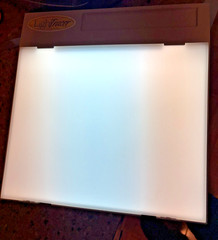 Light Tracer by Artograph 225-365 Working 10″x12″ Made In USA Works great