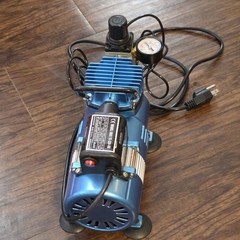 Master Airbrush MAS TC-320 HB Cool Runner 1/5 HP Air Compressor USED