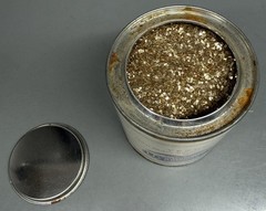 VINTAGE 1963 UNITED STATES BRONZE POWDER WORKS VENUS Gold GLASS METALLICS Medium