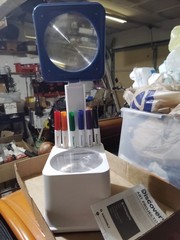 Discovery Doodle Projector Light Art Station with 6 Dry-Erase Markers