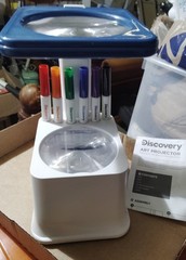 Discovery Doodle Projector Light Art Station with 6 Dry-Erase Markers