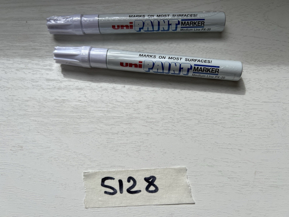 NEW Uni-Paint PX-20 Oil-Based Paint Marker, Medium Line, WHITE Color