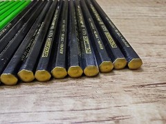 Lyra Orlow 216 Pencels (18 packs) Super Rare Vintage Nos 3 Colors /Germany
