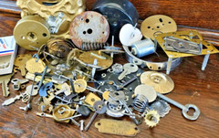2 pounds “Steampunk Parts for Artist”- assorted smalls – clean bulk#RT6G