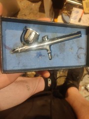 Iwata HP-C Air Brush – Made in Japan- Used Excellent Condition – Air Brush Only