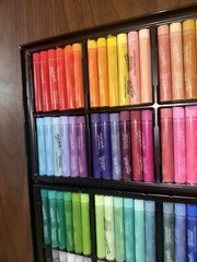 Mont Marte Oil Pastels Set 72 Assorted Colors Vibrant Colors Art Supplies