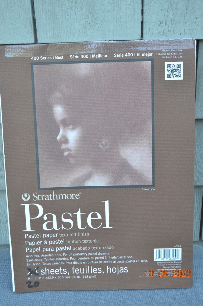 Strathmore Pastel Pad 20 Sheets 9 x 12 400 Series Glue Bound 80 lb wt.