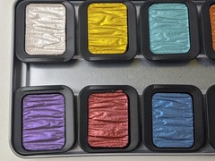 Finetec Watercolor Metal Tin 12-Color Pearlescent Rainbow Set Unused