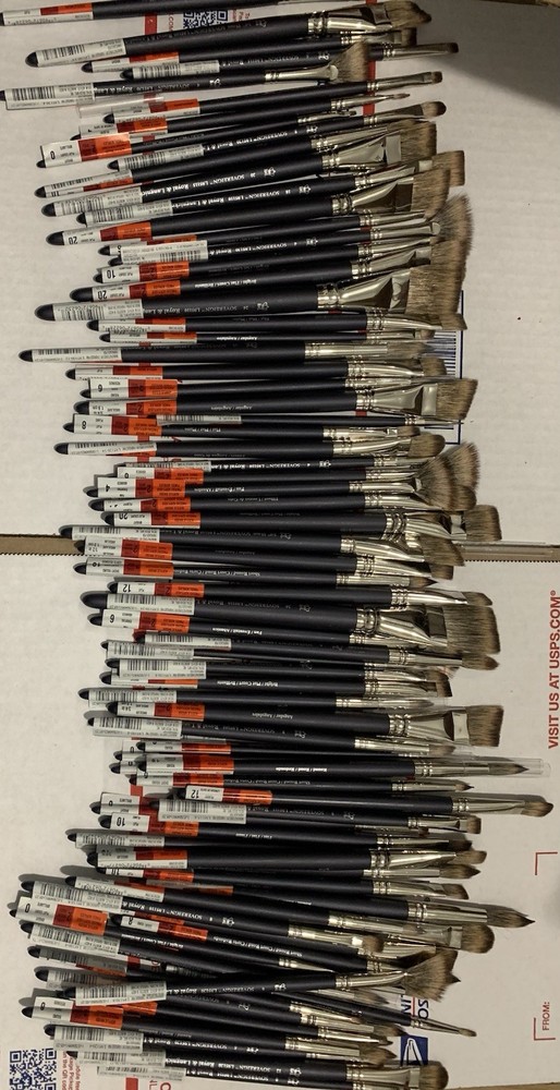 Sovereign Royal & Langnickel Lot Of 100 Acrylic Paint Brushes