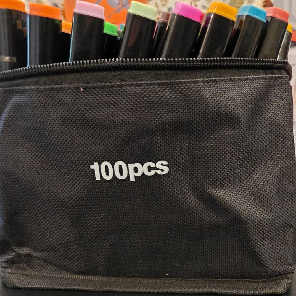 Touch NiDianCai 100-Piece Twin Marker Set with Carrying Case