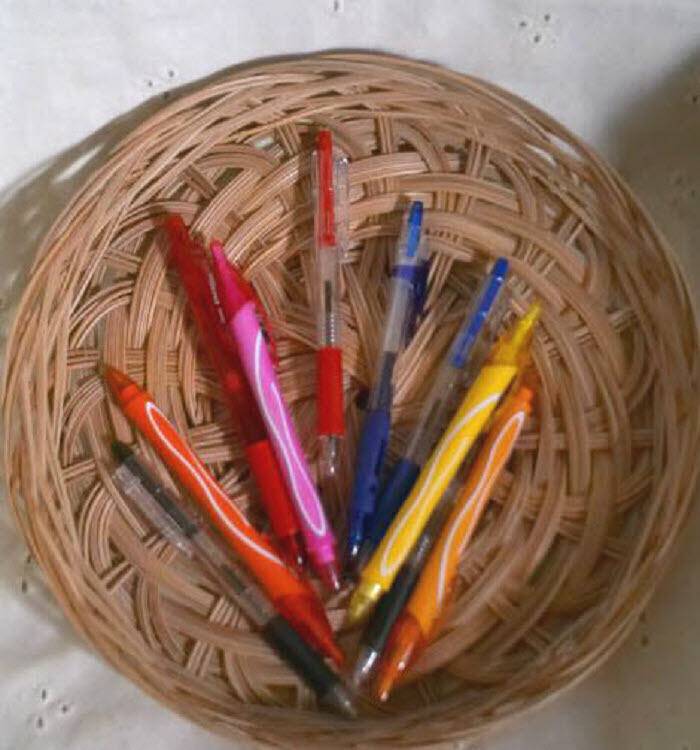 bic / zebra ~ gel pens ~ 0.7mm ~ lots