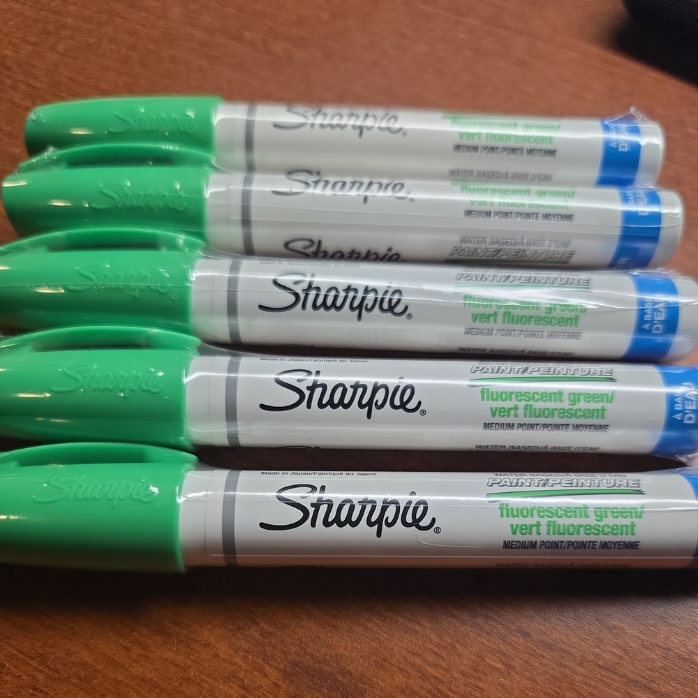 Lot of 5 Sharpie Water-Based Poster Paint Markers Medium Point Fluorescent Green