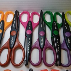 Lot of 25 Assorted Collection of Decorative Edge craft Scissors unbranded Paper