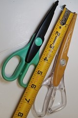Lot of 25 Assorted Collection of Decorative Edge craft Scissors unbranded Paper