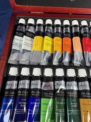 Curate Colour Acrylic Paint Set 26 Tubes 12ml Brushes Pencils Palette Wooden Box