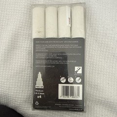 Uni-Ball Paint Marker Bullet Tip Medium 1.8 – 2.5 mm White 4pack