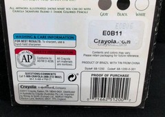 Crayola Signature Blend & Shade Colored Pencils 24 Vibrant colors Decorative Tin