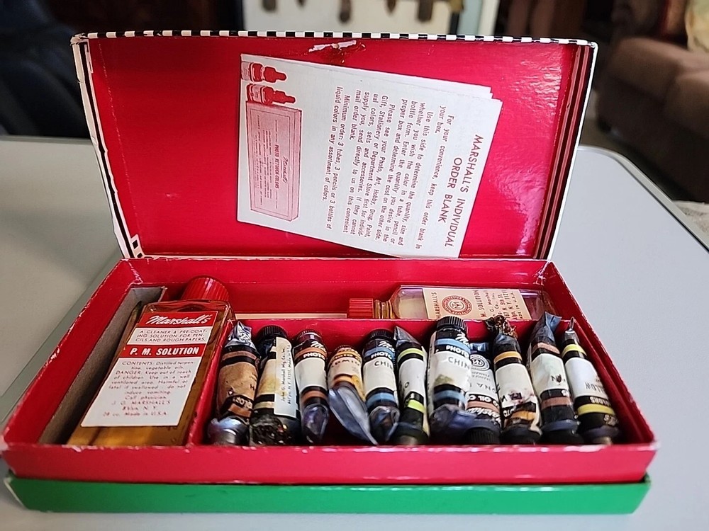 Vintage 1950s MCM Marshall’s Photo Oil Colors Paint Set Photography Display