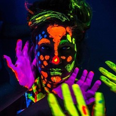 UV Face Paint Kit, Glow In The Dark Paint, Neon Fluorescent [Multiple Colors]