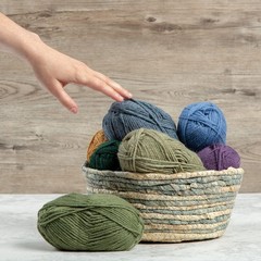 Wool Yarn Worsted Weight 100% 10 Balls Rainbow Knit Picks Andes Bright Multi