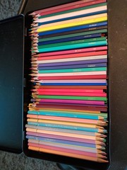 Brutfuner Square Colored Pencils 109 + 50 Macarons In Tin
