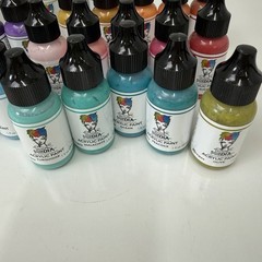 Dina Wakley Media Acrylic Paint 1oz, Assorted Colors New And Used Lot Of 91