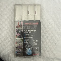 Uni-Ball Paint Marker Bullet Tip Medium 1.8 – 2.5 mm White 4pack