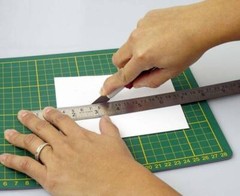 12″x 9″ x 3mm Self Healing Double Sided Green Cutting Mat