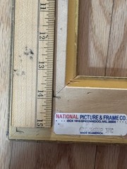 VINTAGE NATIONAL PICTURE FRAME CO GOLD WOOD FRAME FITS 9.75X11.75