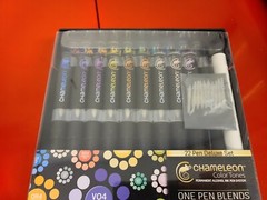 Chameleon Color Tone Markers 22 Deluxe Pen Set