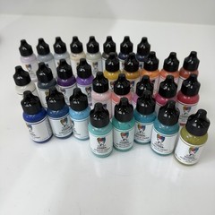 Dina Wakley Media Acrylic Paint 1oz, Assorted Colors New And Used Lot Of 91