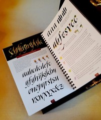 SPEEDBALL CALIGRAPHY COLLECTOR’S SET WITH CASE AND BOOK – BRAND NEW