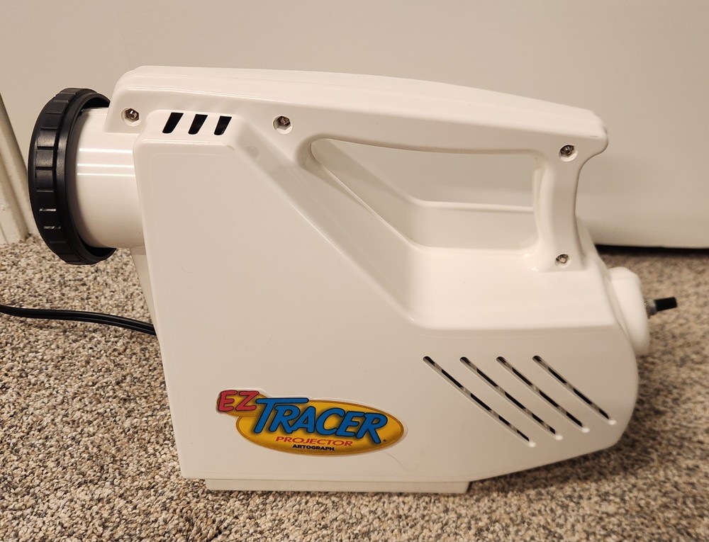 Artograph EZ Tracer Projector 225-550 w/ box Perfect For Art Project TESTED