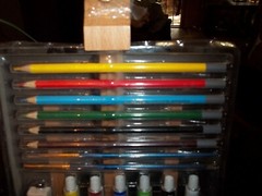 MIXED MEDIA ART SET WITH PAINTS , PASTELS, COLORED  PENCILS, ADJ EASEL, 40 PIECE