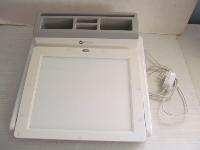 Ottlite LED Light Board Workstation SL-8538 with 9.75″ x 7.75″ Light Board
