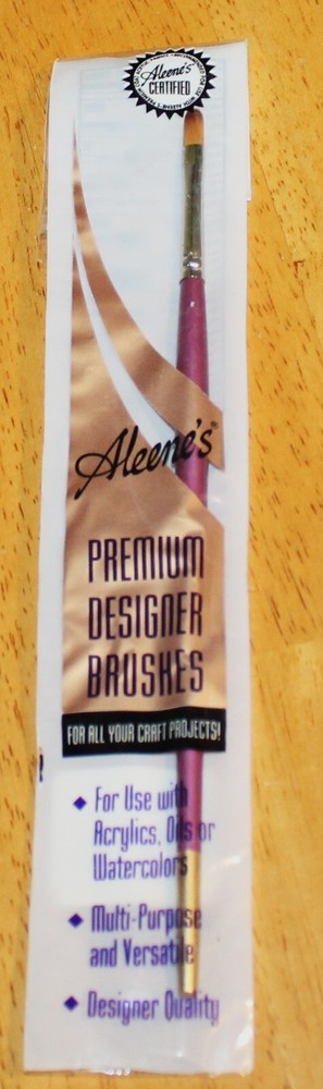 Aleene’s ~ SIZE #4 FILBERT – PREMIUM DESIGNER BRUSH – Acrylics, Oils, Watercolor