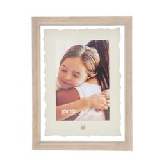 Pavilion Heart Floating Glass Frame 7.25″x9.25″ – Holds 2×3″ or 4×6″ Photo