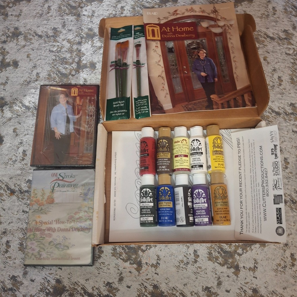 PLAID FolkArt Acrylic Paint Kit PB033B 10x 2 oz Bottles Sealed w/ DVD & Brushes
