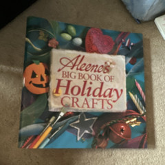 Aleene’s Big Book of Holiday Crafts (I Can Do It) Ring Binder Instruction Book