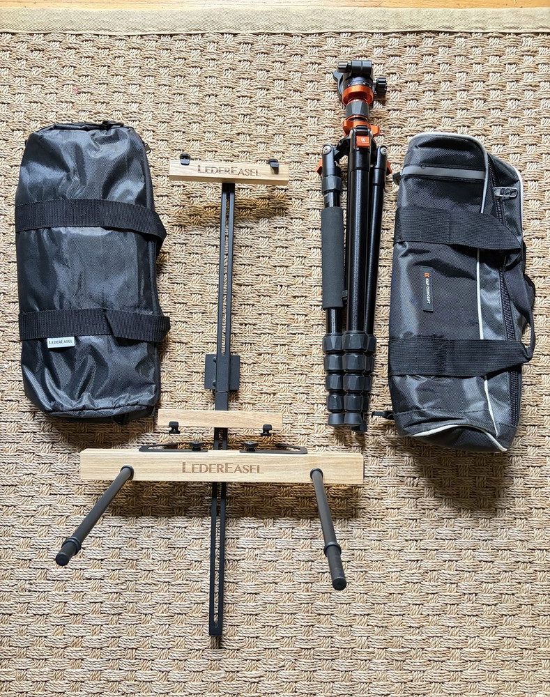 Never used! Leder Easel kit with compatible K&F Concepts Travel Tripod