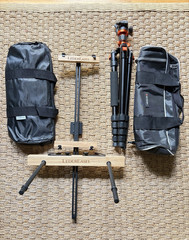 Never used! Leder Easel kit with compatible K&F Concepts Travel Tripod