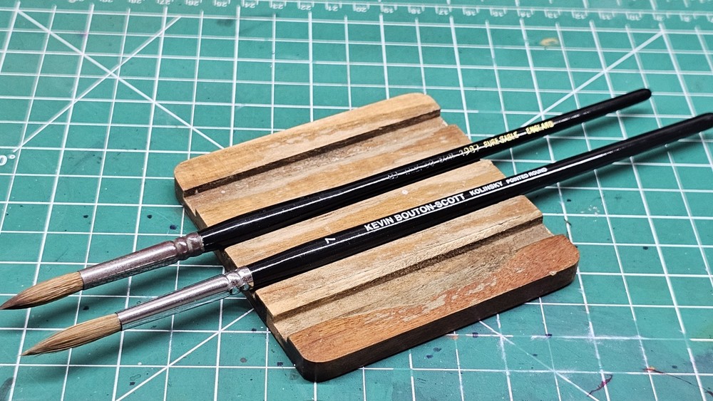 Lot Of 2 Kolinsky Sable Artist Brushes TVB Size 8, Kevin Bouton-Scott Size 7