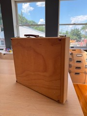 Utrecht Sketchbox Table Easel -Portable