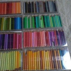 FERRIS WHEEL Color Pencil Set 200 Pencils Case Included Used, Missing 1 Gray